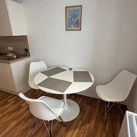 Altstadt 4 Apartment *